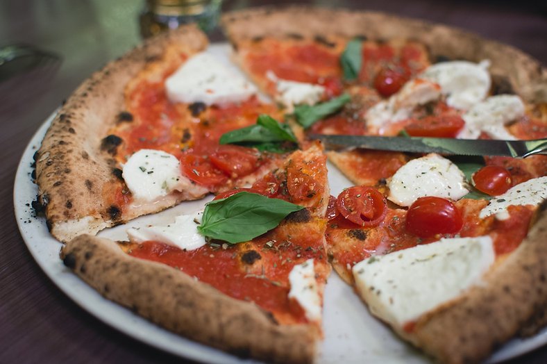 Margherita pizza with fresh mozzarella and basil